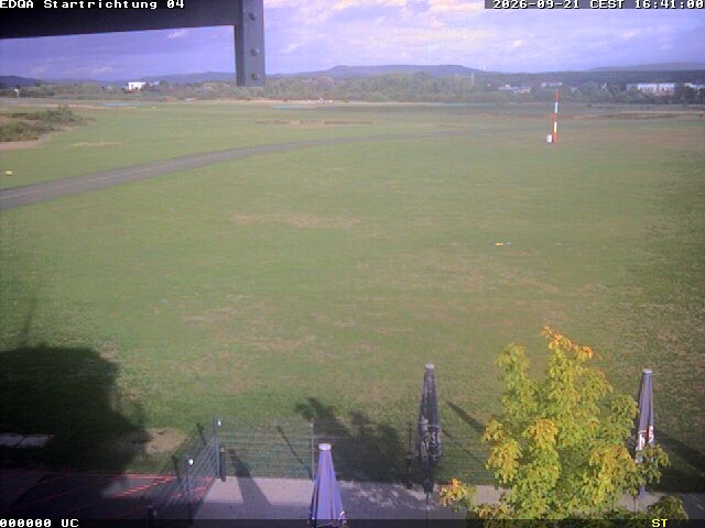 Archiv Foto Webcam Flugplatz Bamberg-Breitenau Startbahn