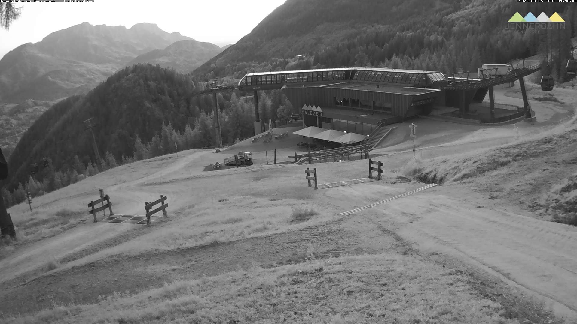 Archiv Foto Webcam Königssee: Jennerbahn Mittelstation