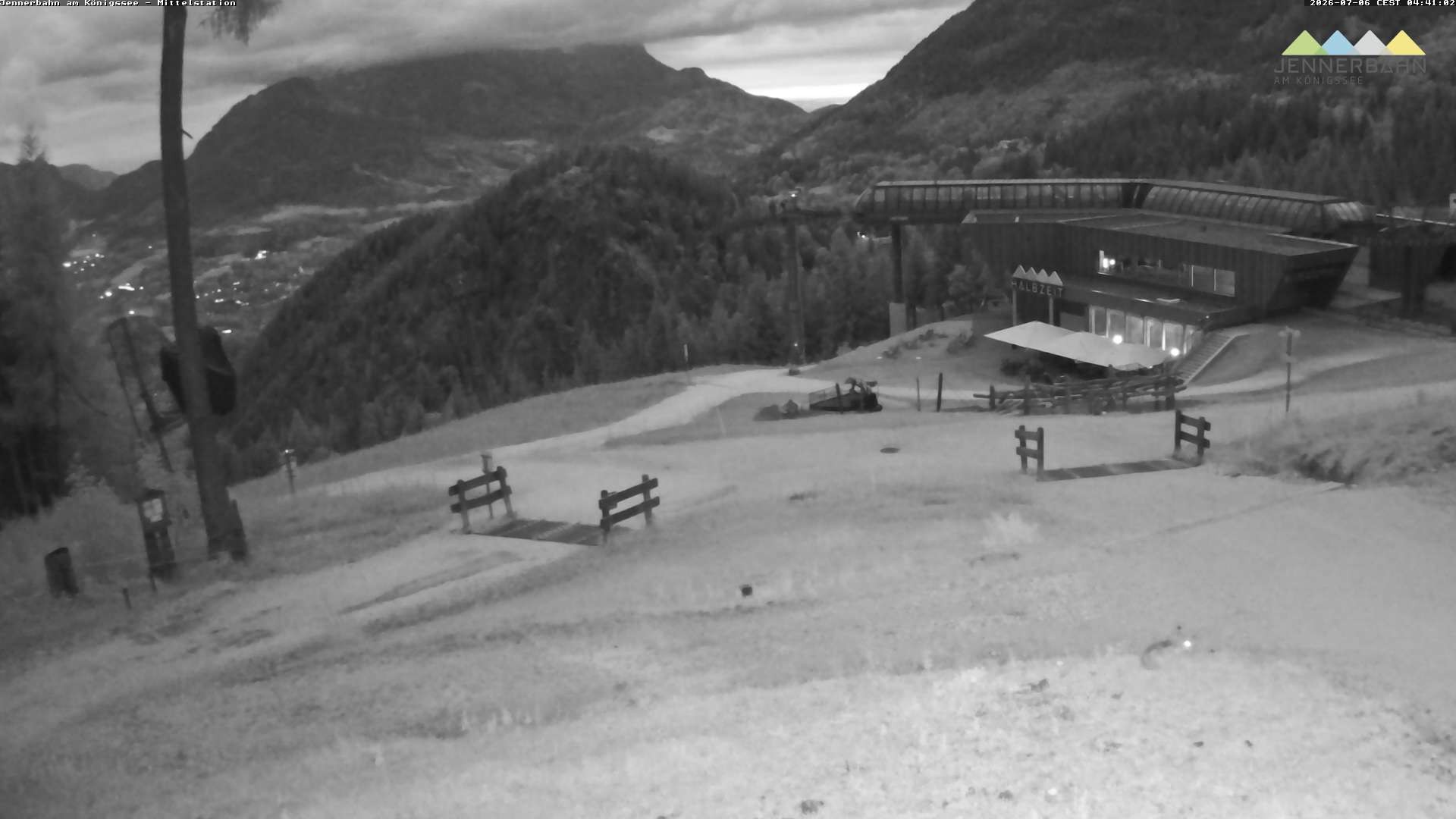 Archived image Webcam Lake Königssee: Jenner Mountain Mid Station