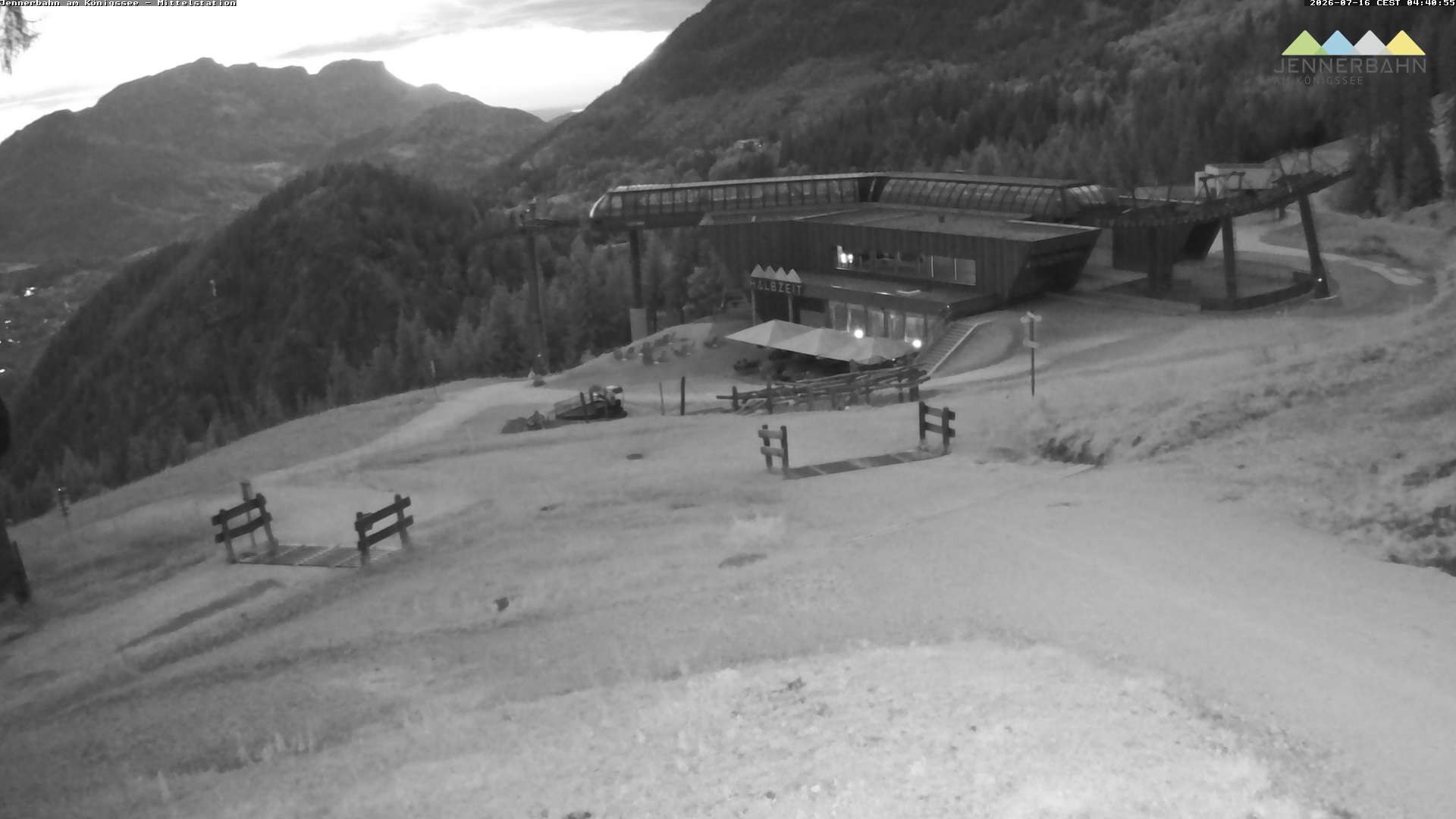 Archived image Webcam Lake Königssee: Jenner Mountain Mid Station