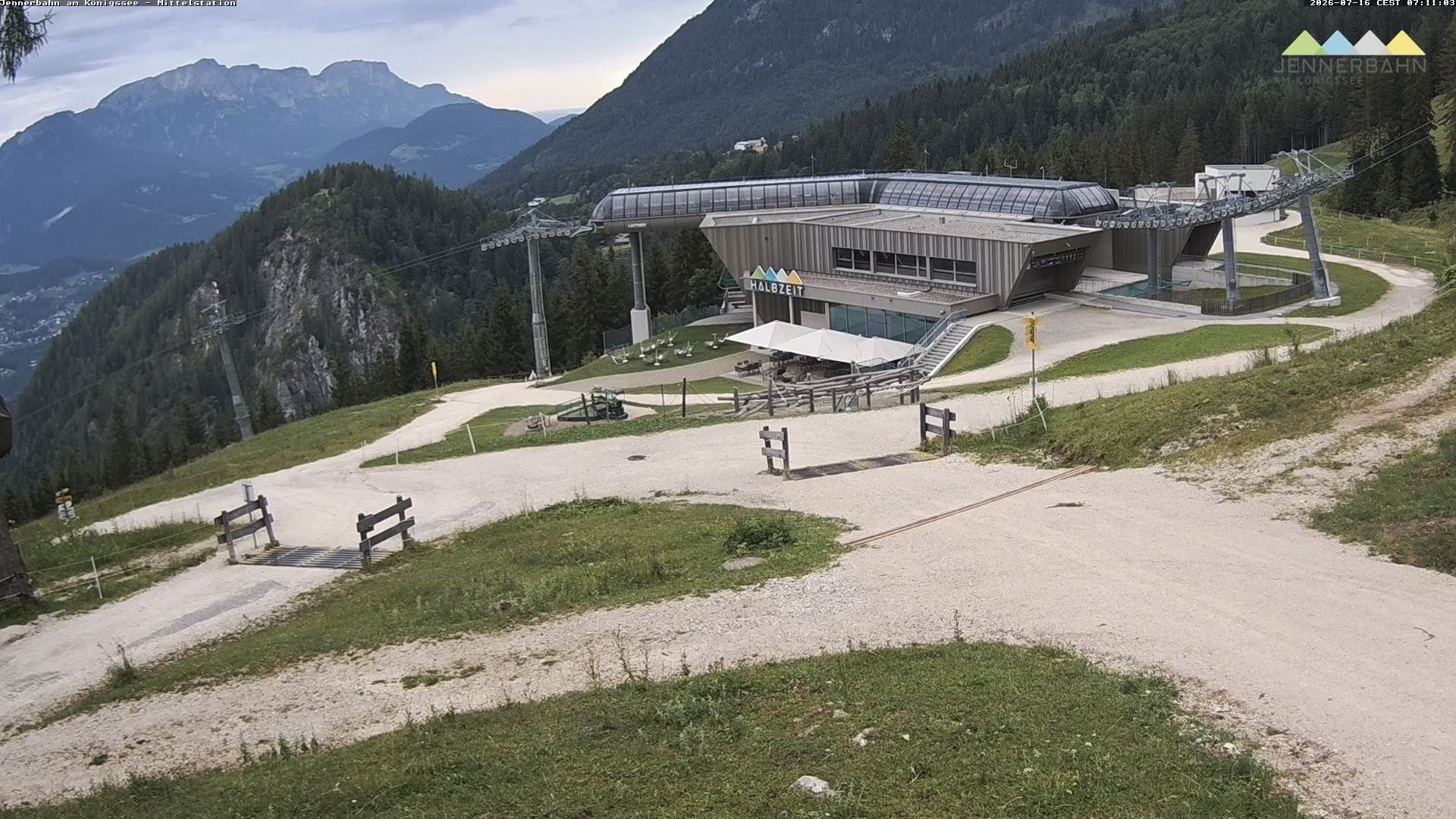 Archived image Webcam Lake Königssee: Jenner Mountain Mid Station