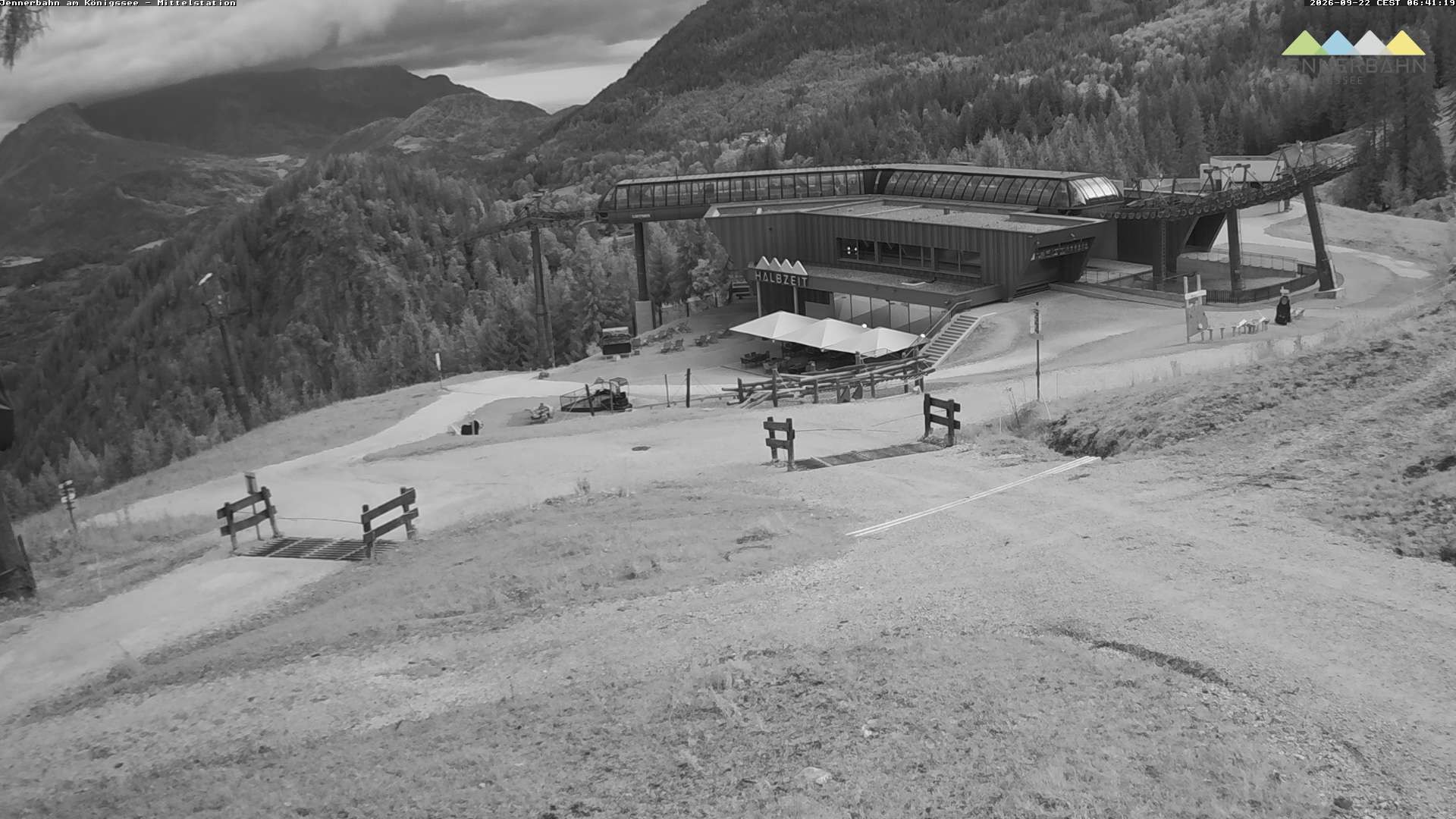 Archived image Webcam Lake Königssee: Jenner Mountain Mid Station