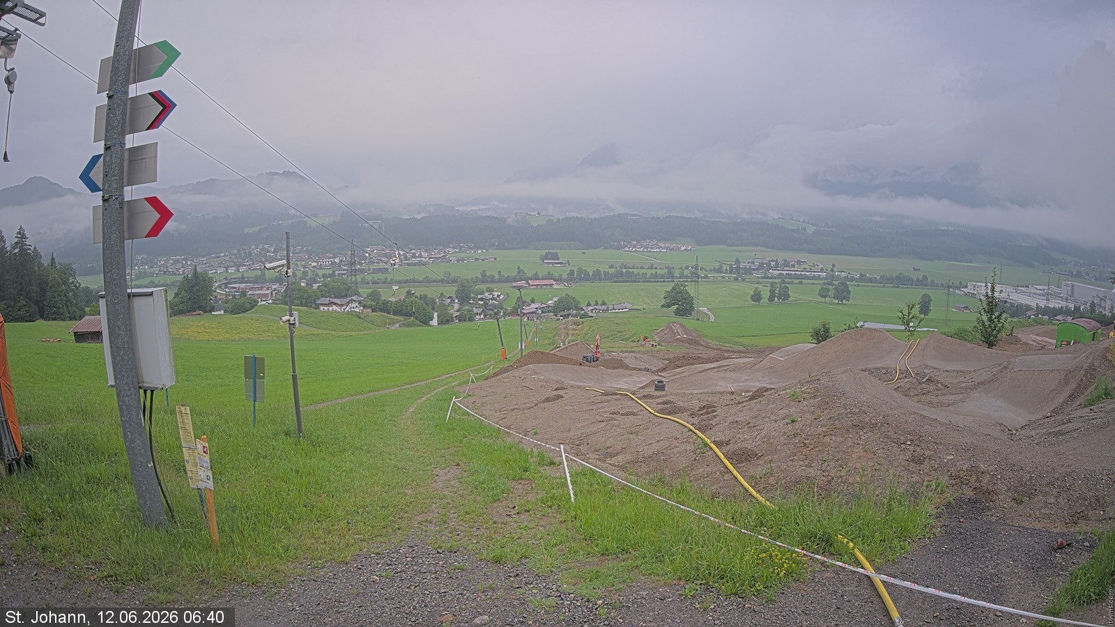 Archiv Foto Webcam Oberndorf in Tirol: Bikepark Tauwiesenlift