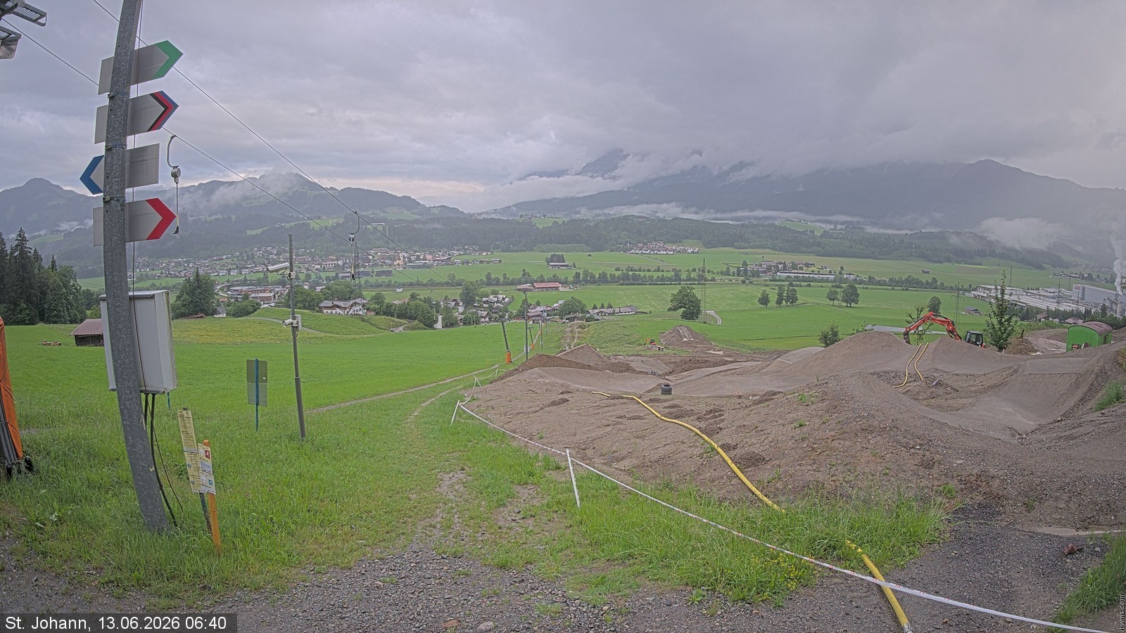 Archiv Foto Webcam Oberndorf in Tirol: Bikepark Tauwiesenlift