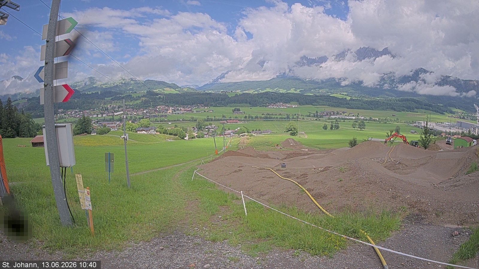 Archiv Foto Webcam Oberndorf in Tirol: Bikepark Tauwiesenlift