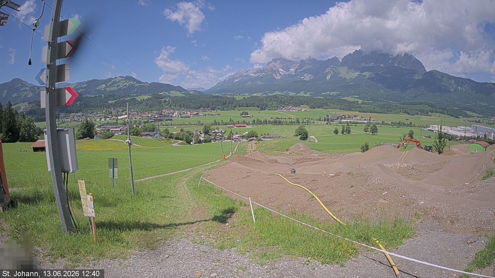Archiv Foto Webcam Oberndorf in Tirol: Bikepark Tauwiesenlift