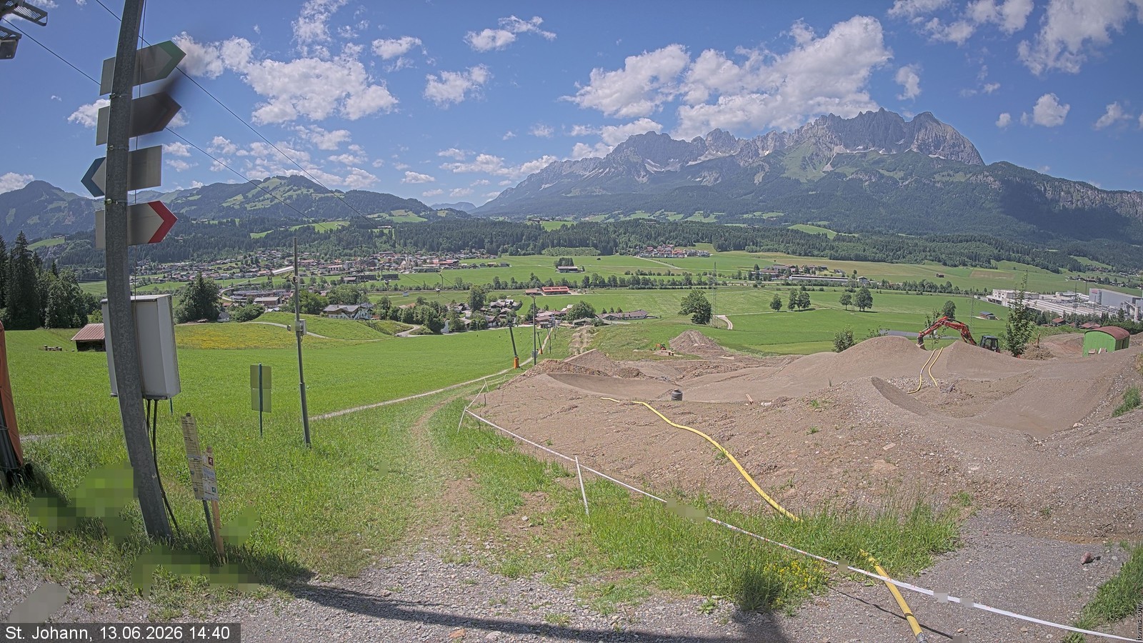 Archiv Foto Webcam Oberndorf in Tirol: Bikepark Tauwiesenlift