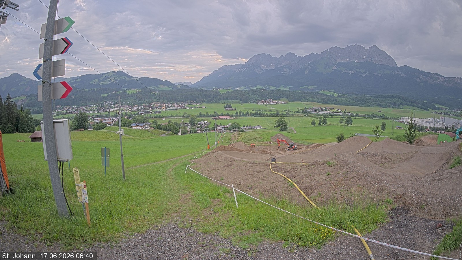 Archiv Foto Webcam Oberndorf in Tirol: Bikepark Tauwiesenlift