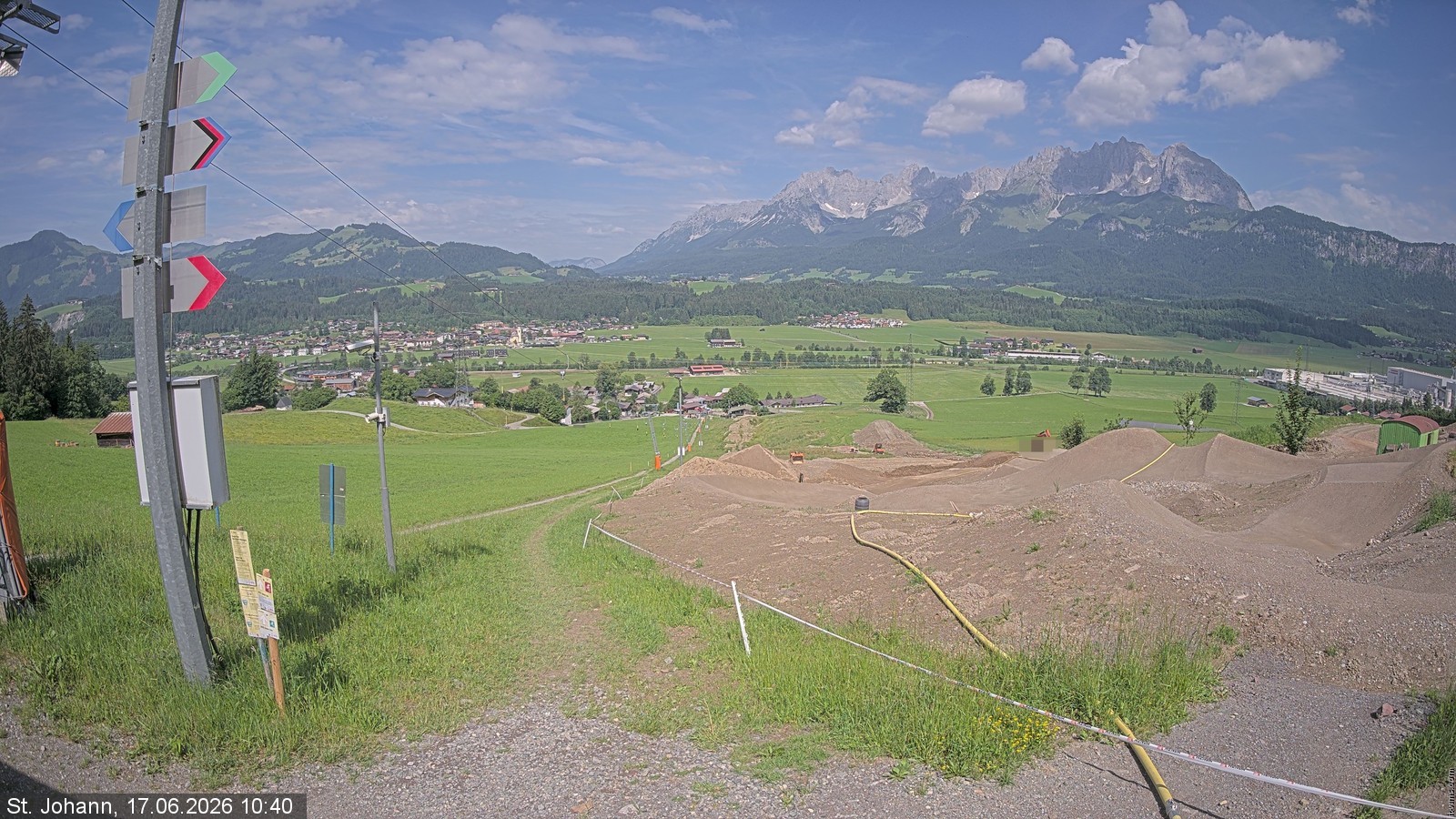 Archiv Foto Webcam Oberndorf in Tirol: Bikepark Tauwiesenlift