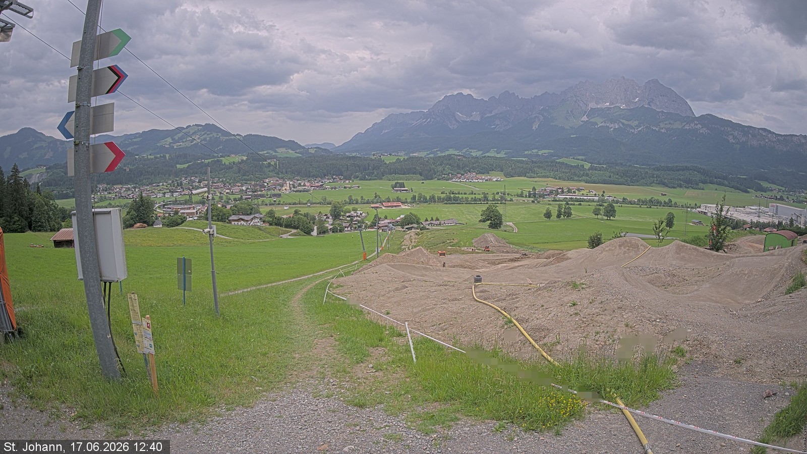 Archiv Foto Webcam Oberndorf in Tirol: Bikepark Tauwiesenlift