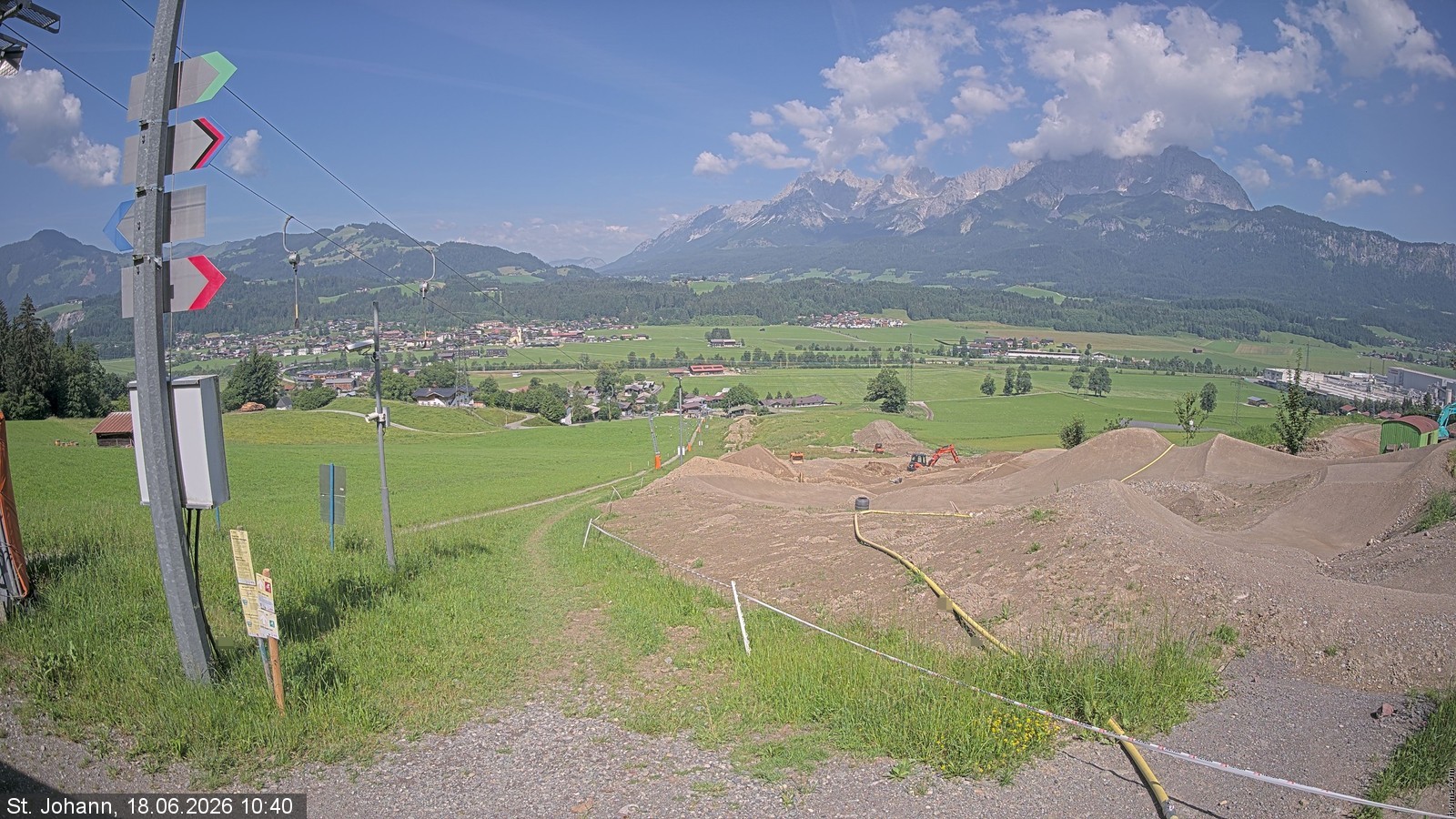 Archiv Foto Webcam Oberndorf in Tirol: Bikepark Tauwiesenlift
