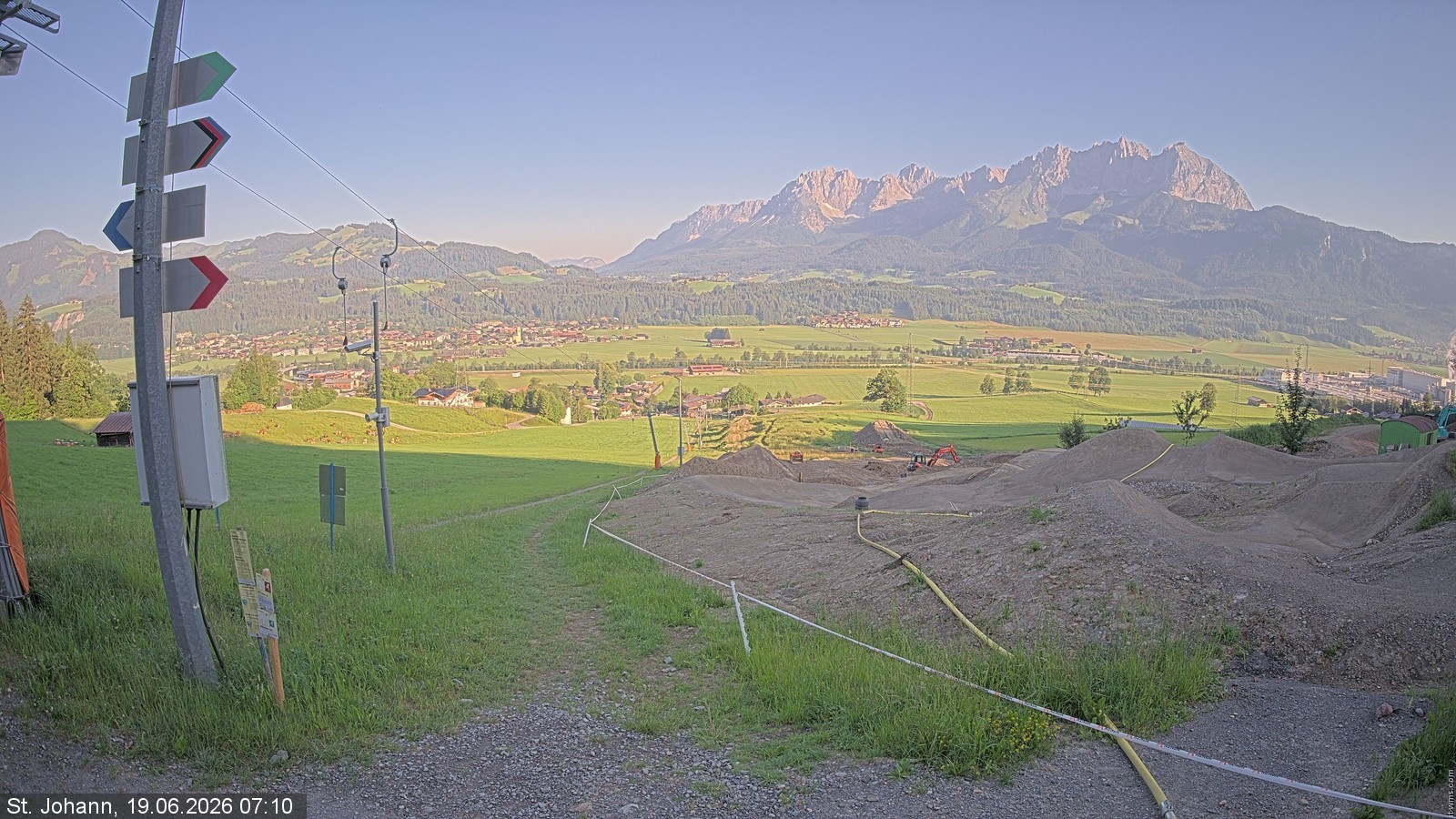Archiv Foto Webcam Oberndorf in Tirol: Bikepark Tauwiesenlift