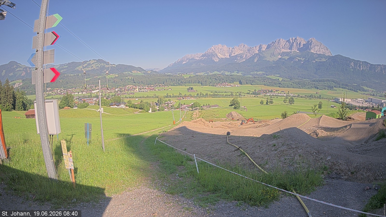 Archiv Foto Webcam Oberndorf in Tirol: Bikepark Tauwiesenlift