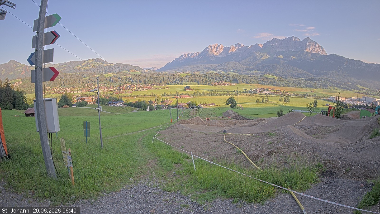 Archiv Foto Webcam Oberndorf in Tirol: Bikepark Tauwiesenlift