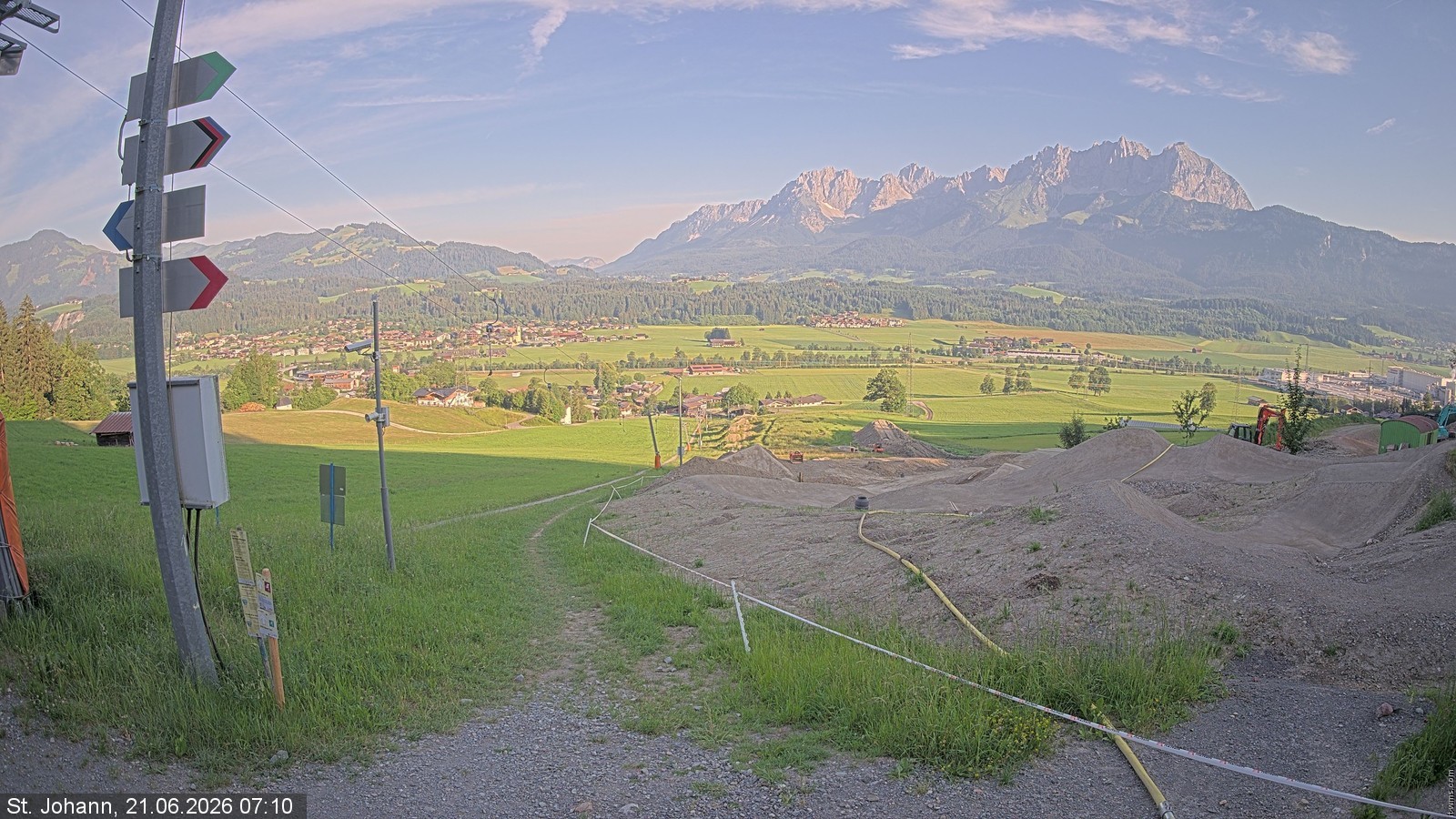Archiv Foto Webcam Oberndorf in Tirol: Bikepark Tauwiesenlift