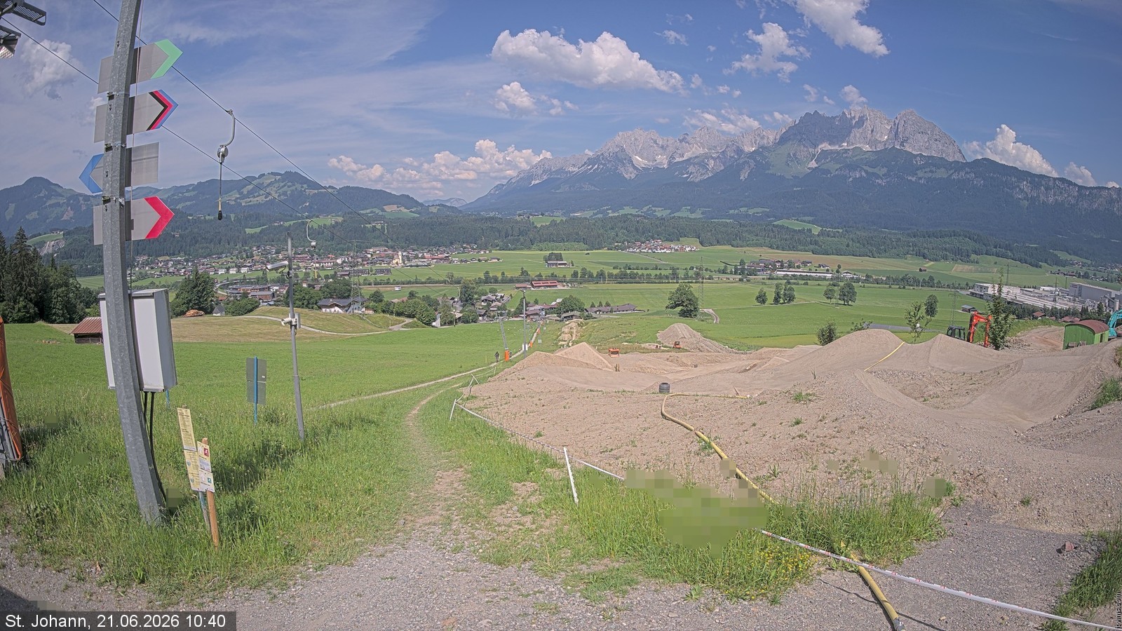 Archiv Foto Webcam Oberndorf in Tirol: Bikepark Tauwiesenlift