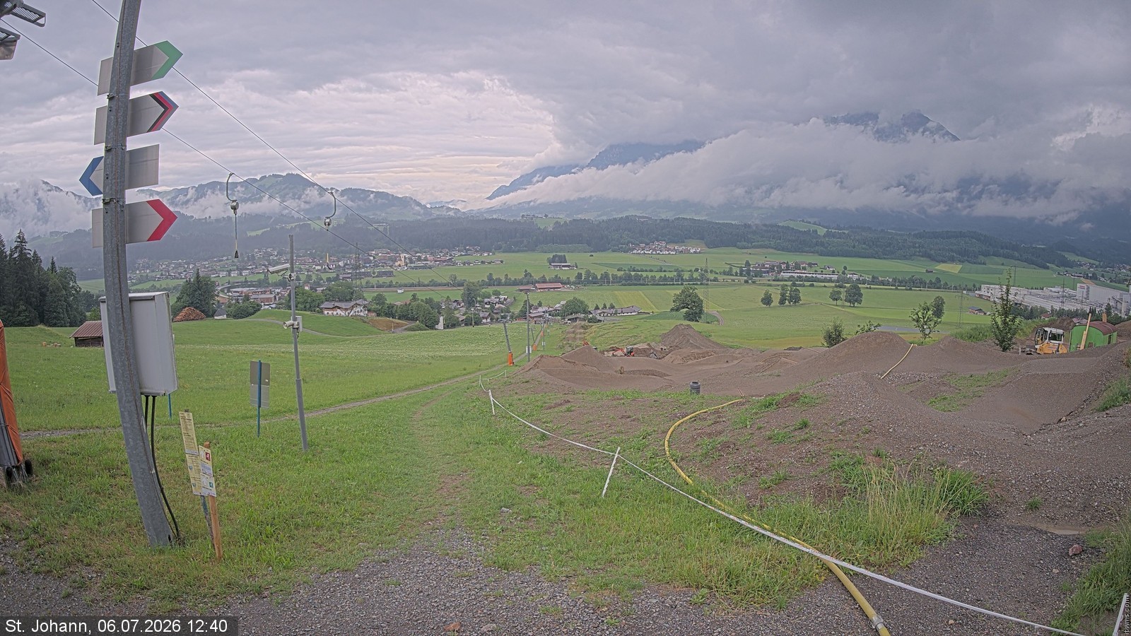 Archiv Foto Webcam Oberndorf in Tirol: Bikepark Tauwiesenlift