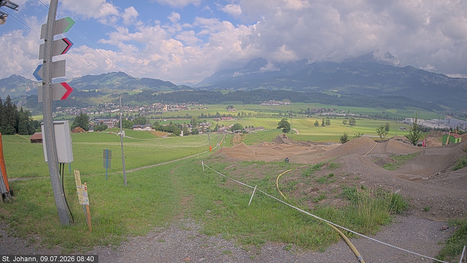 Archiv Foto Webcam Oberndorf in Tirol: Bikepark Tauwiesenlift