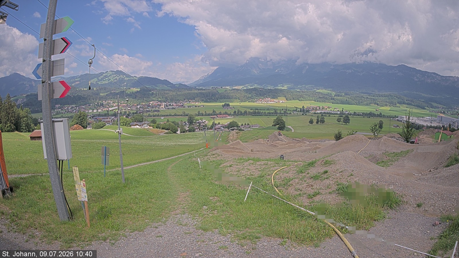 Archiv Foto Webcam Oberndorf in Tirol: Bikepark Tauwiesenlift