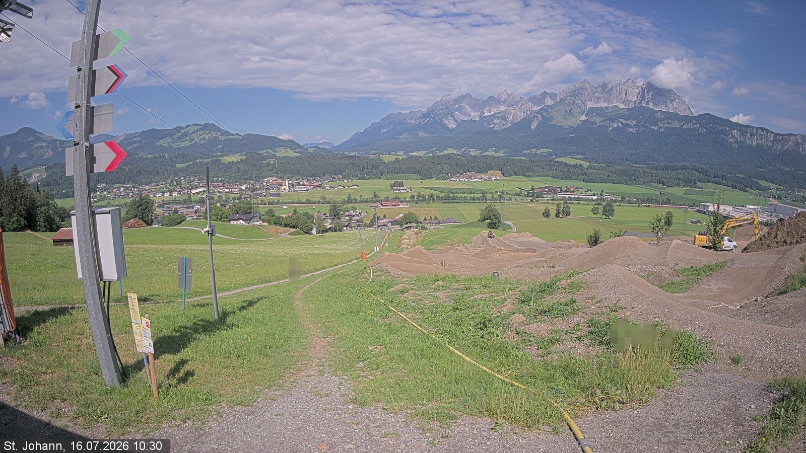 Archiv Foto Webcam Oberndorf in Tirol: Bikepark Tauwiesenlift