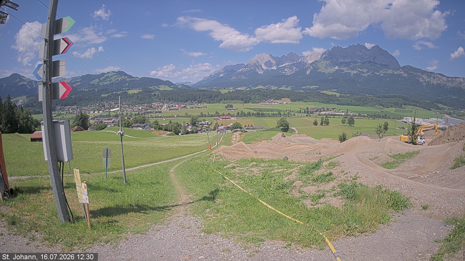 Archiv Foto Webcam Oberndorf in Tirol: Bikepark Tauwiesenlift