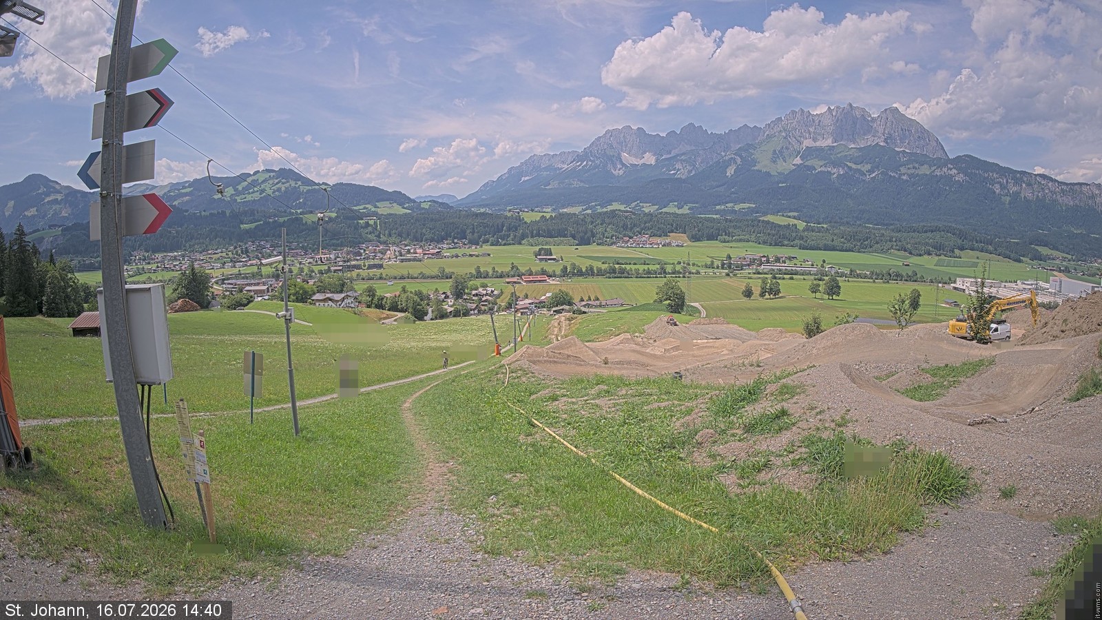 Archiv Foto Webcam Oberndorf in Tirol: Bikepark Tauwiesenlift