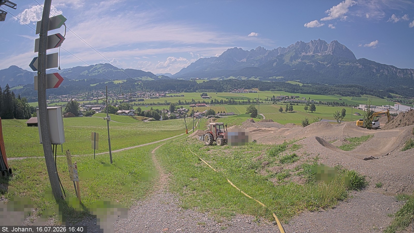 Archiv Foto Webcam Oberndorf in Tirol: Bikepark Tauwiesenlift