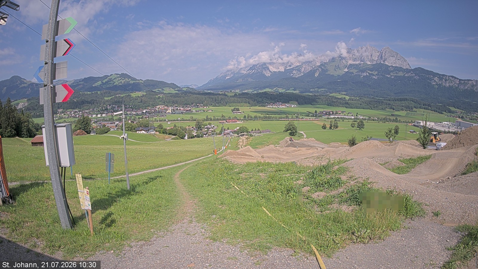 Archiv Foto Webcam Oberndorf in Tirol: Bikepark Tauwiesenlift