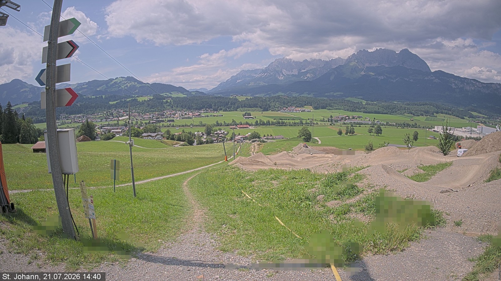 Archiv Foto Webcam Oberndorf in Tirol: Bikepark Tauwiesenlift