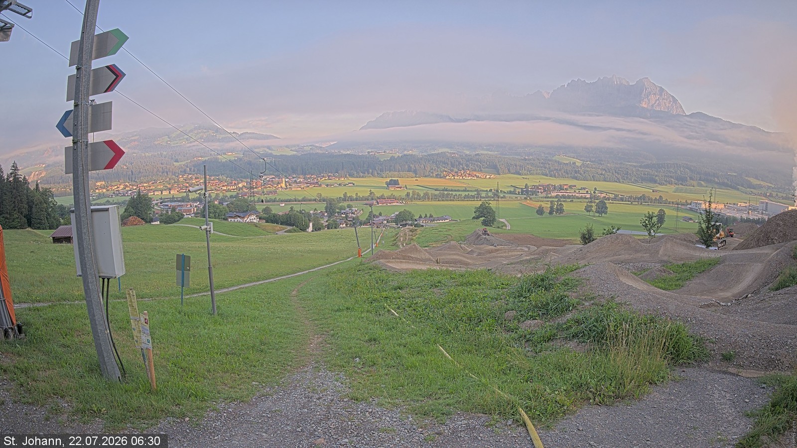Archiv Foto Webcam Oberndorf in Tirol: Bikepark Tauwiesenlift