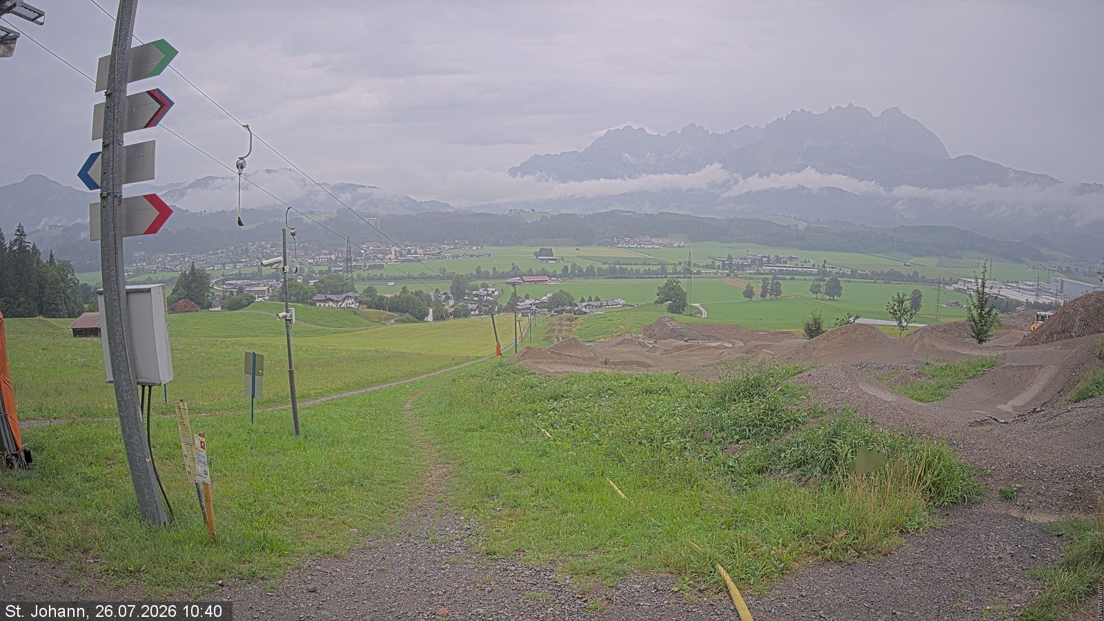 Archiv Foto Webcam Oberndorf in Tirol: Bikepark Tauwiesenlift