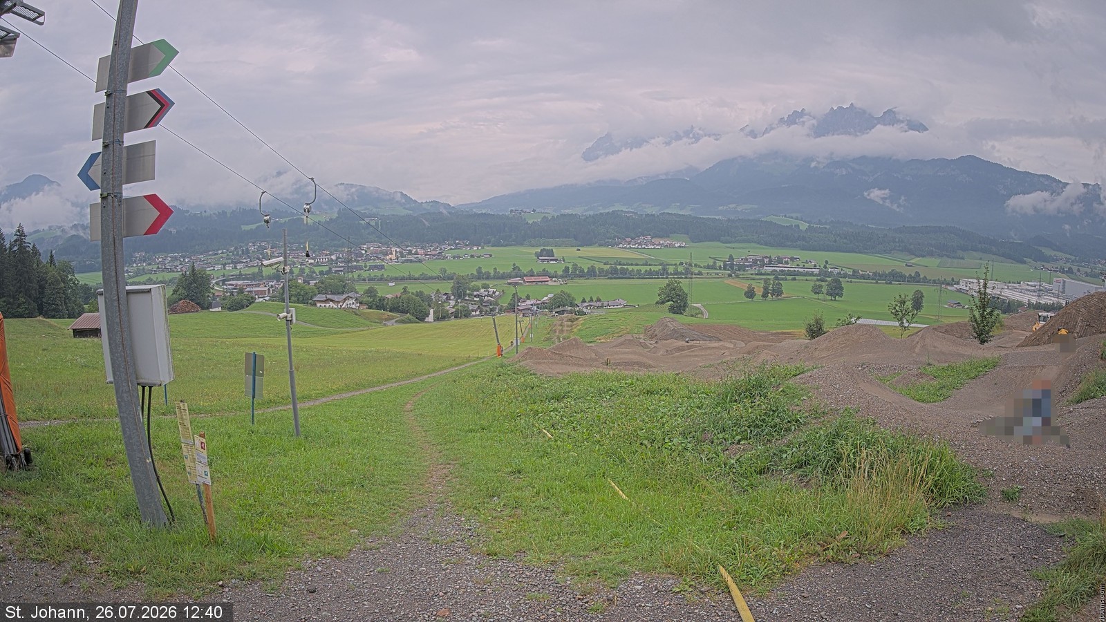 Archiv Foto Webcam Oberndorf in Tirol: Bikepark Tauwiesenlift