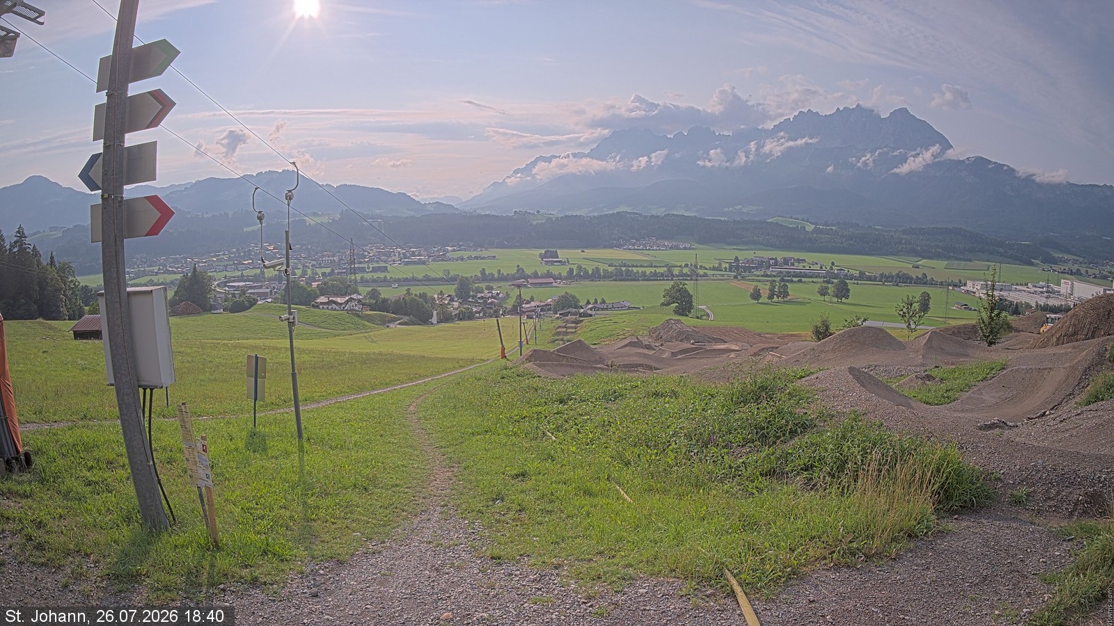 Archiv Foto Webcam Oberndorf in Tirol: Bikepark Tauwiesenlift