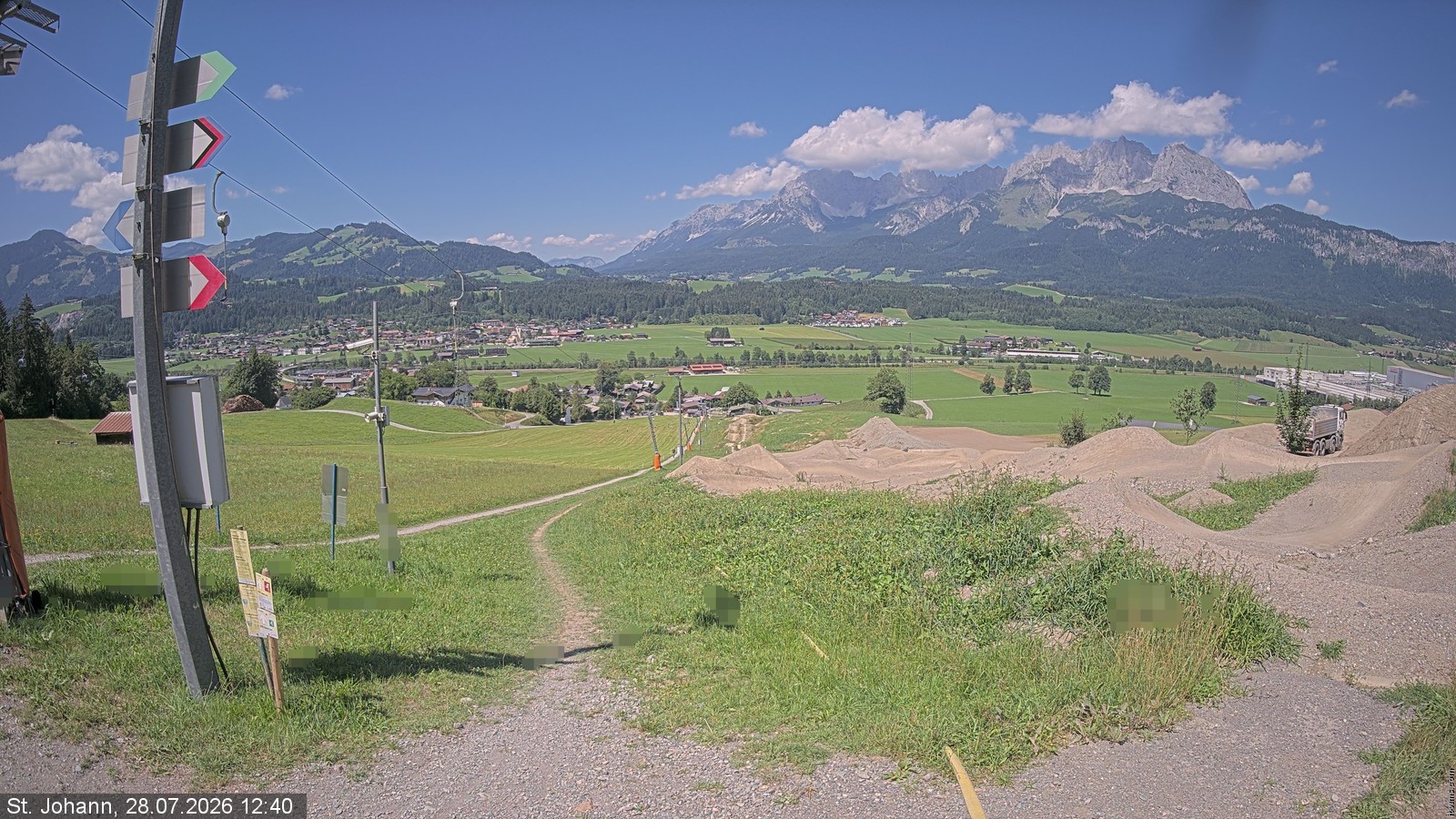 Archiv Foto Webcam Oberndorf in Tirol: Bikepark Tauwiesenlift