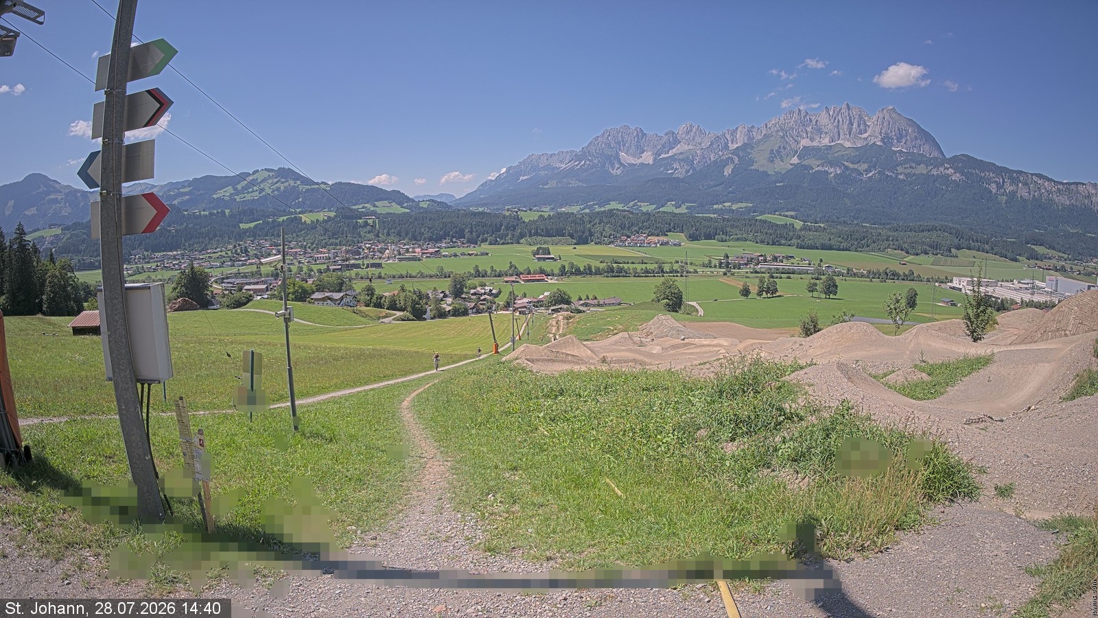 Archiv Foto Webcam Oberndorf in Tirol: Bikepark Tauwiesenlift