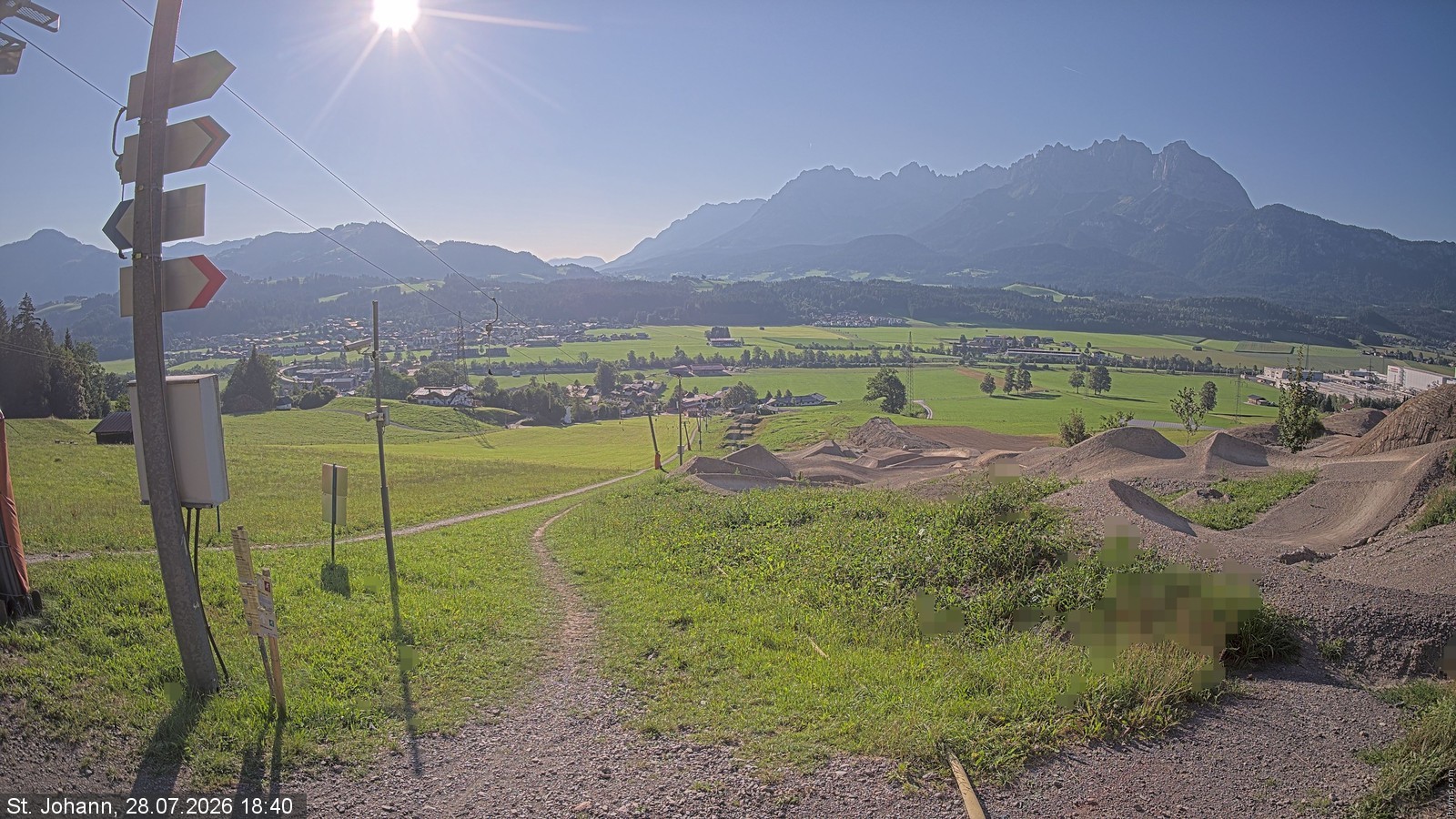 Archiv Foto Webcam Oberndorf in Tirol: Bikepark Tauwiesenlift