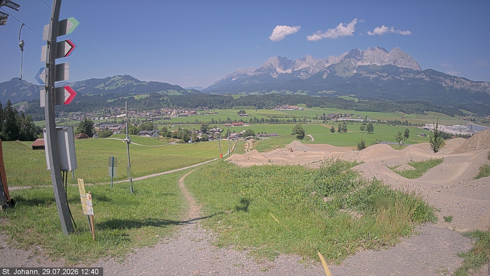Archiv Foto Webcam Oberndorf in Tirol: Bikepark Tauwiesenlift