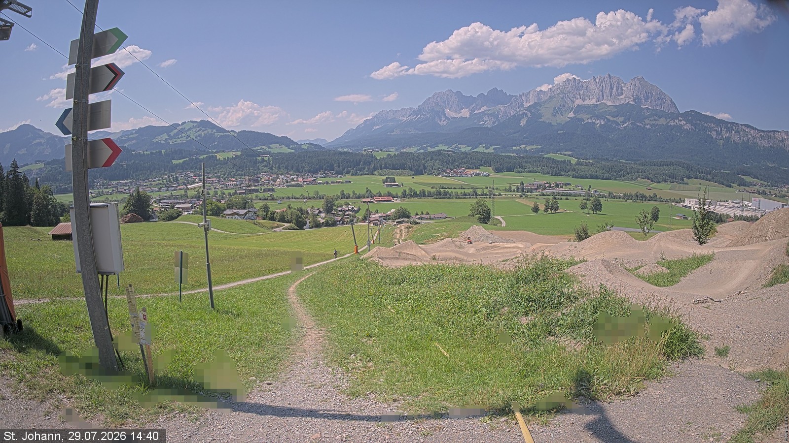 Archiv Foto Webcam Oberndorf in Tirol: Bikepark Tauwiesenlift