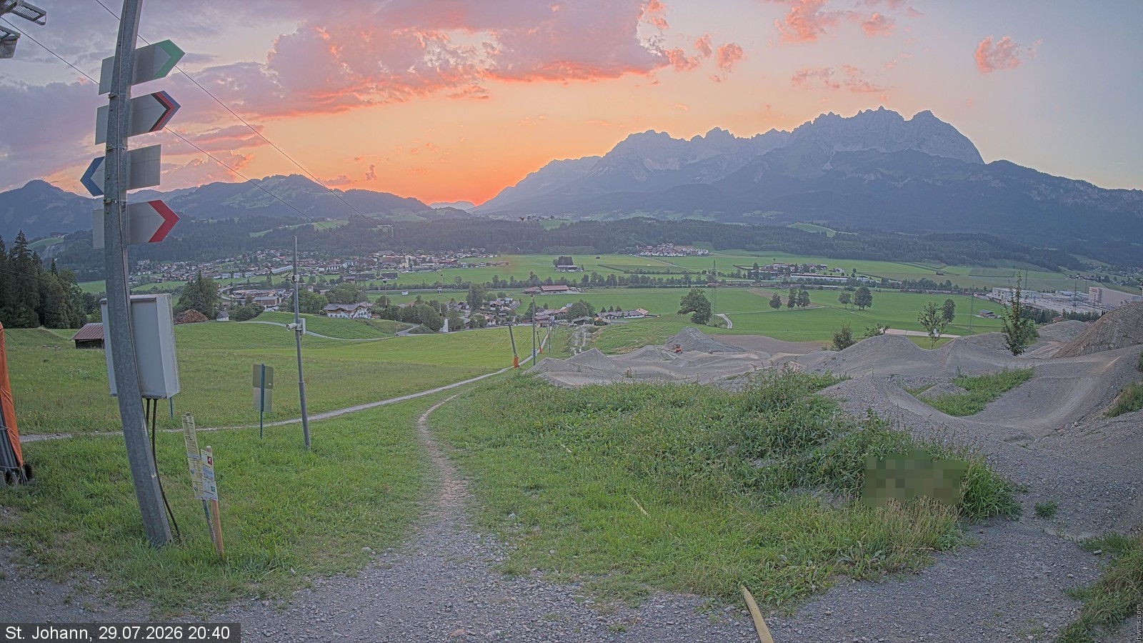 Archiv Foto Webcam Oberndorf in Tirol: Bikepark Tauwiesenlift