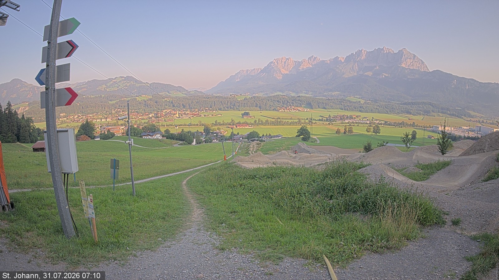 Archiv Foto Webcam Oberndorf in Tirol: Bikepark Tauwiesenlift