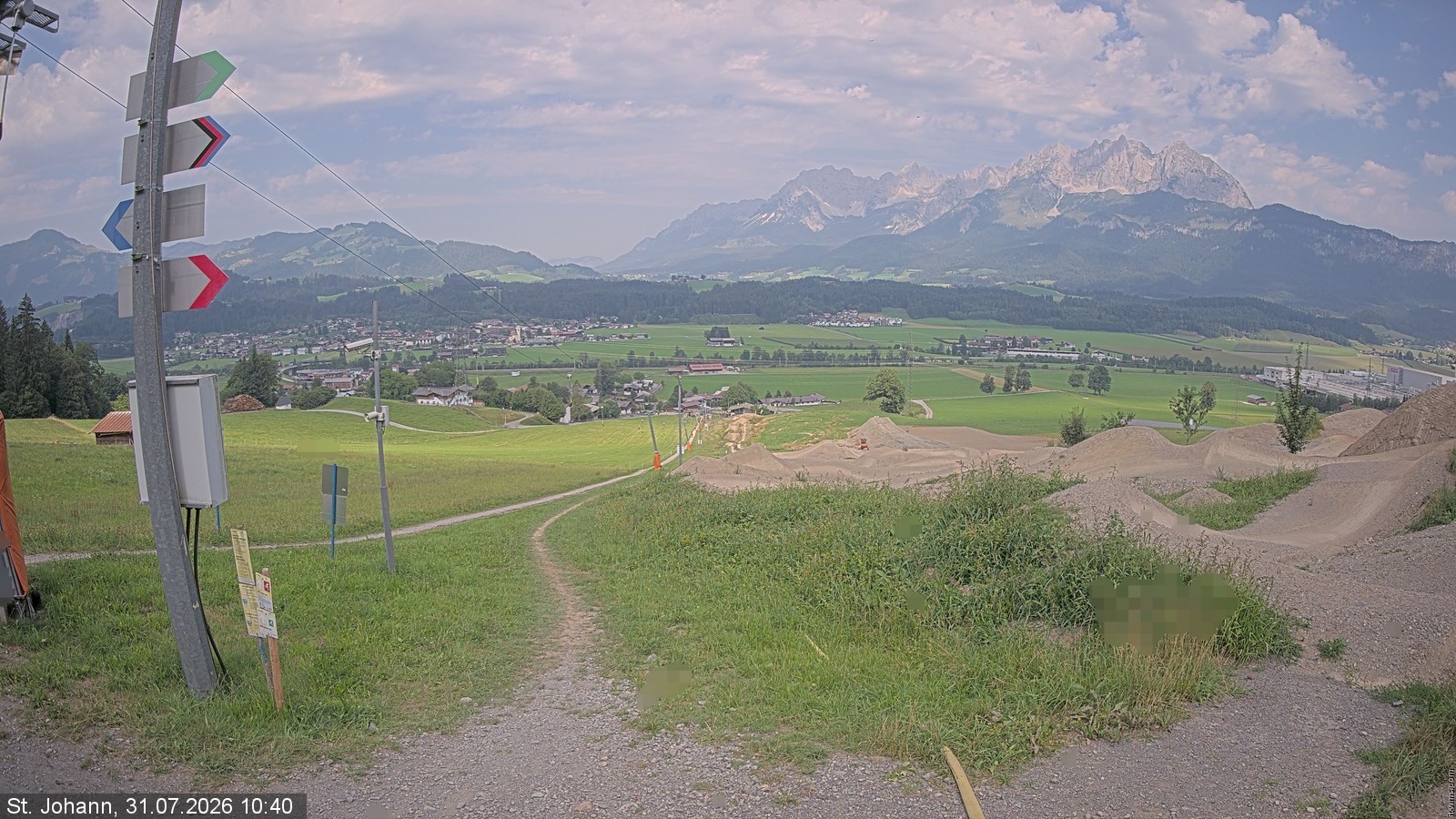 Archiv Foto Webcam Oberndorf in Tirol: Bikepark Tauwiesenlift