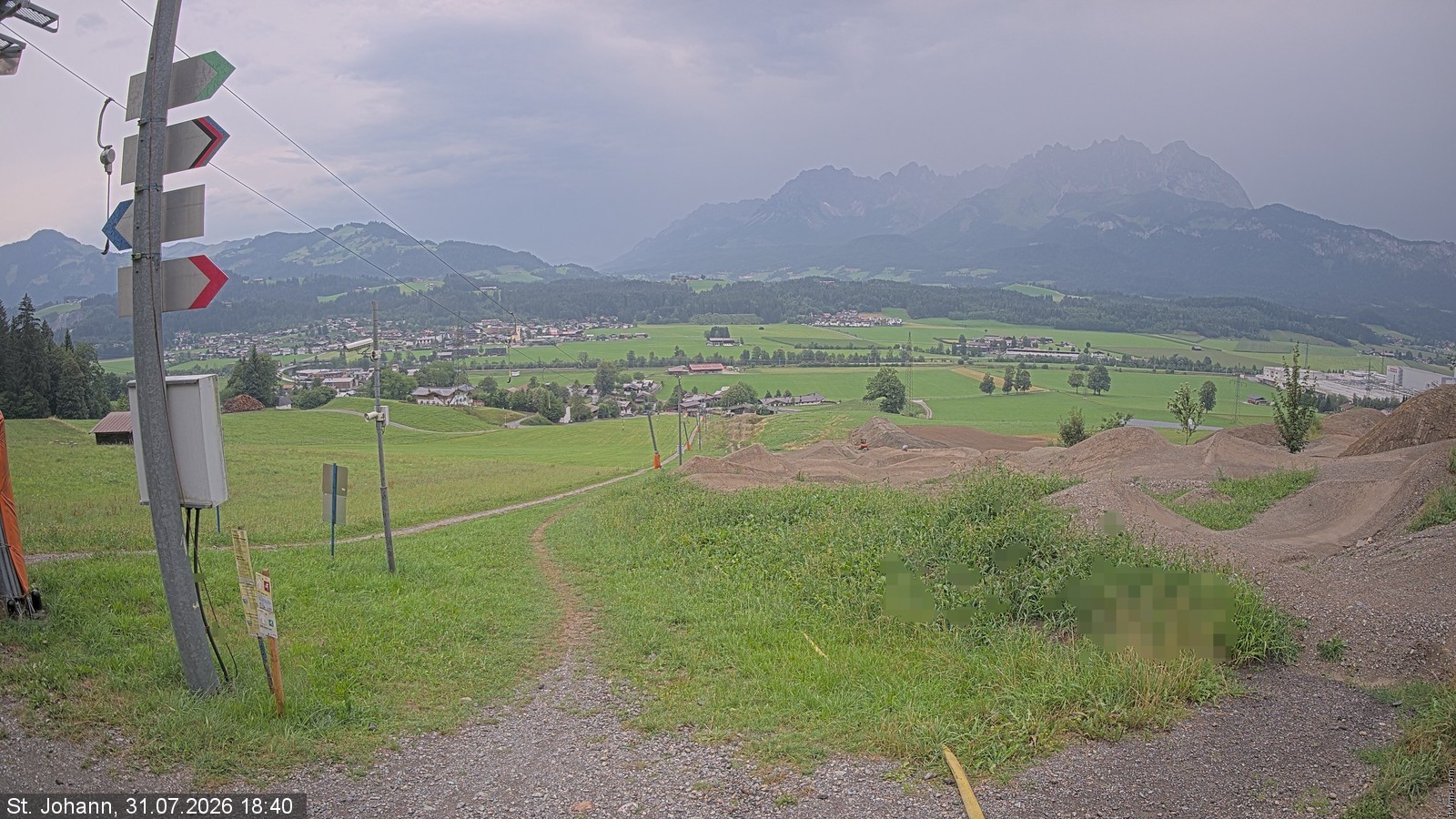 Archiv Foto Webcam Oberndorf in Tirol: Bikepark Tauwiesenlift