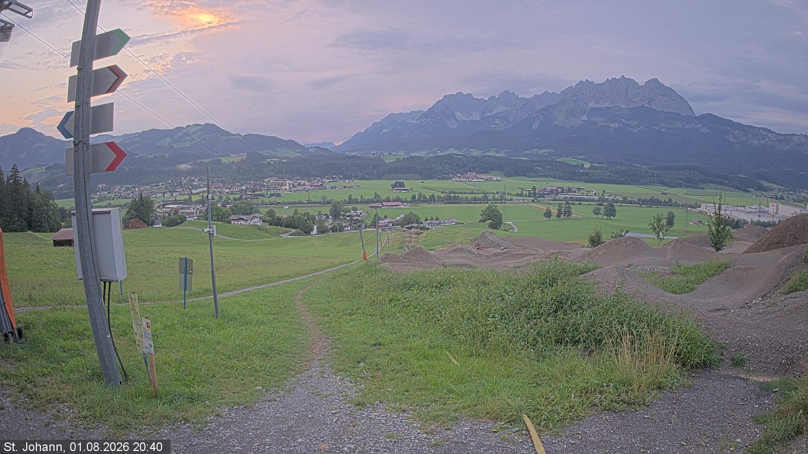 Archived image Webcam Oberndorf/Tyrol: Bike Trails