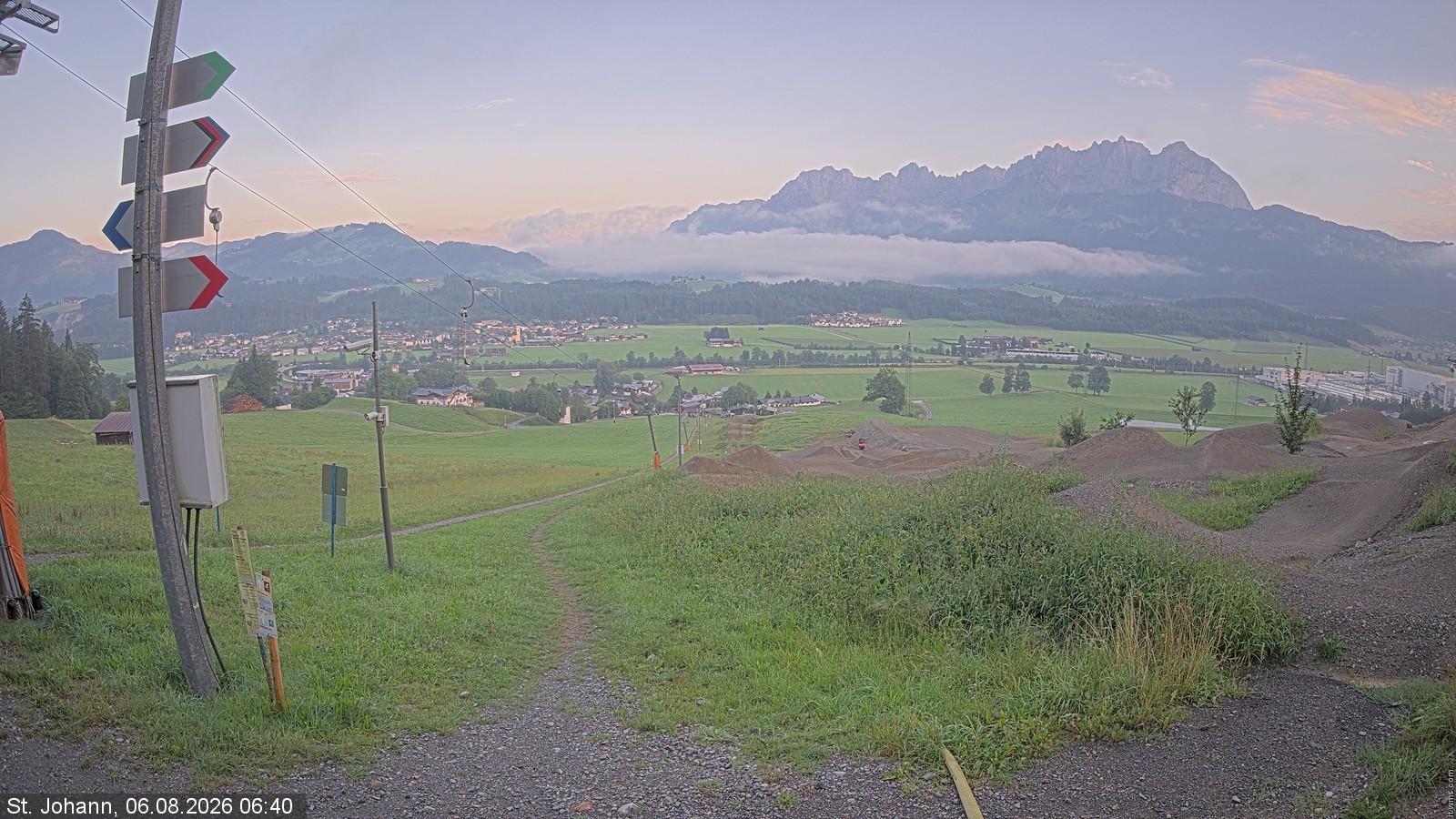 Archiv Foto Webcam Oberndorf in Tirol: Bikepark Tauwiesenlift