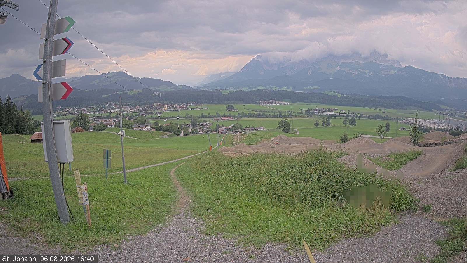 Archiv Foto Webcam Oberndorf in Tirol: Bikepark Tauwiesenlift