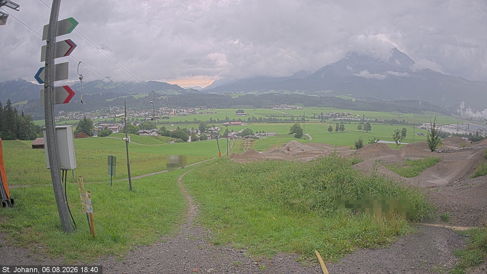 Archiv Foto Webcam Oberndorf in Tirol: Bikepark Tauwiesenlift