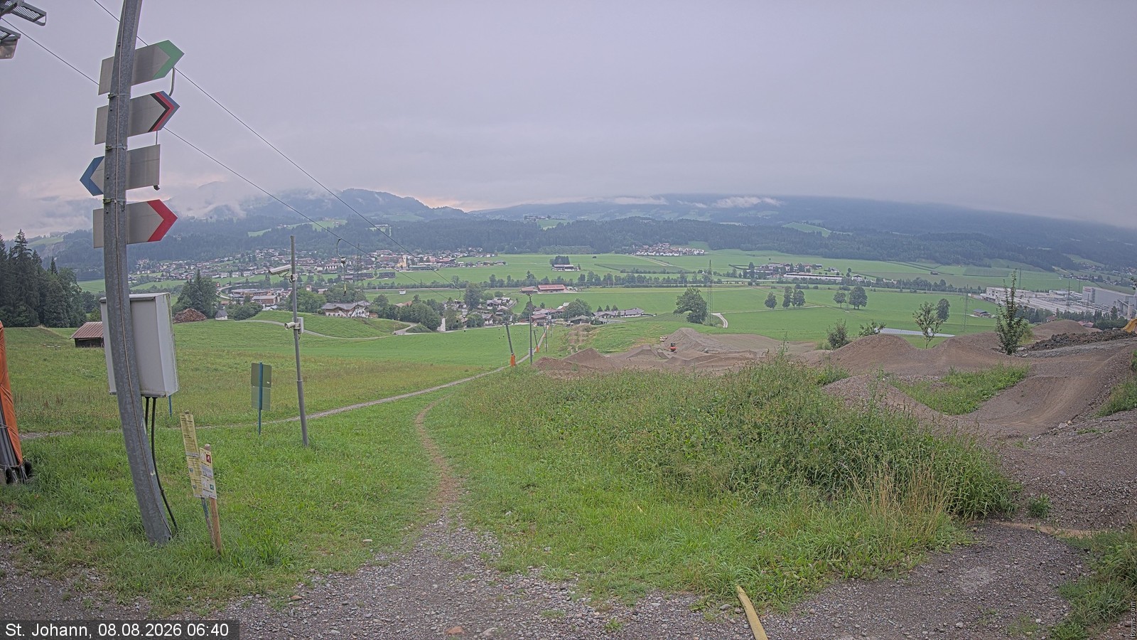 Archiv Foto Webcam Oberndorf in Tirol: Bikepark Tauwiesenlift