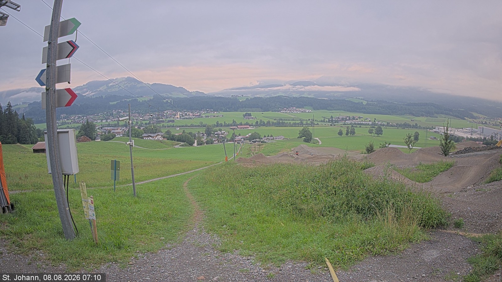 Archiv Foto Webcam Oberndorf in Tirol: Bikepark Tauwiesenlift