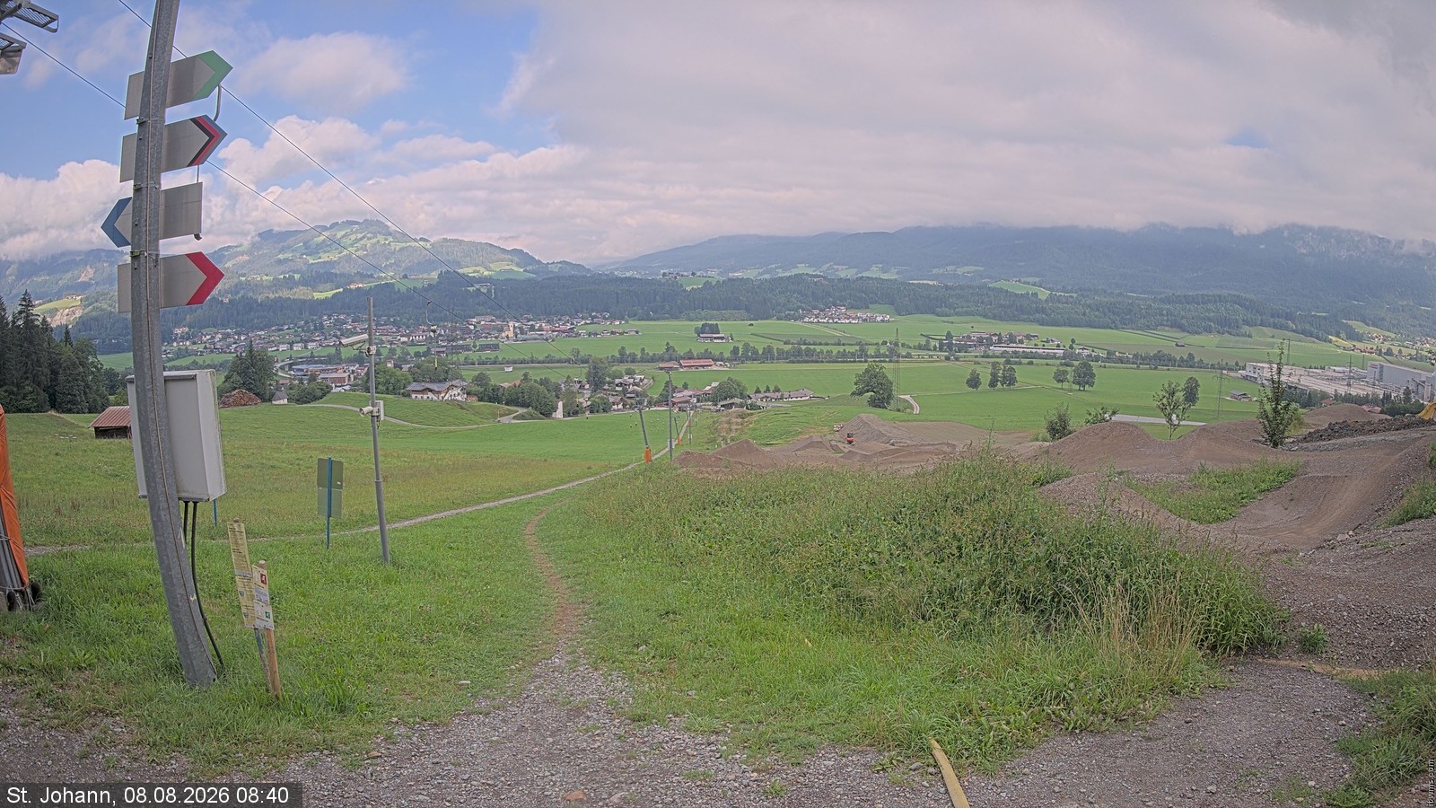 Archiv Foto Webcam Oberndorf in Tirol: Bikepark Tauwiesenlift