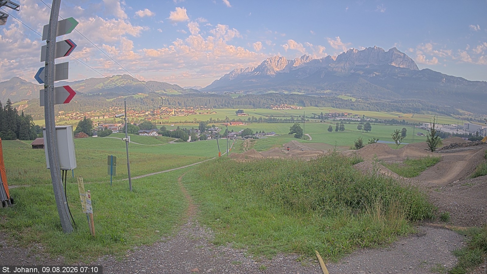 Archiv Foto Webcam Oberndorf in Tirol: Bikepark Tauwiesenlift